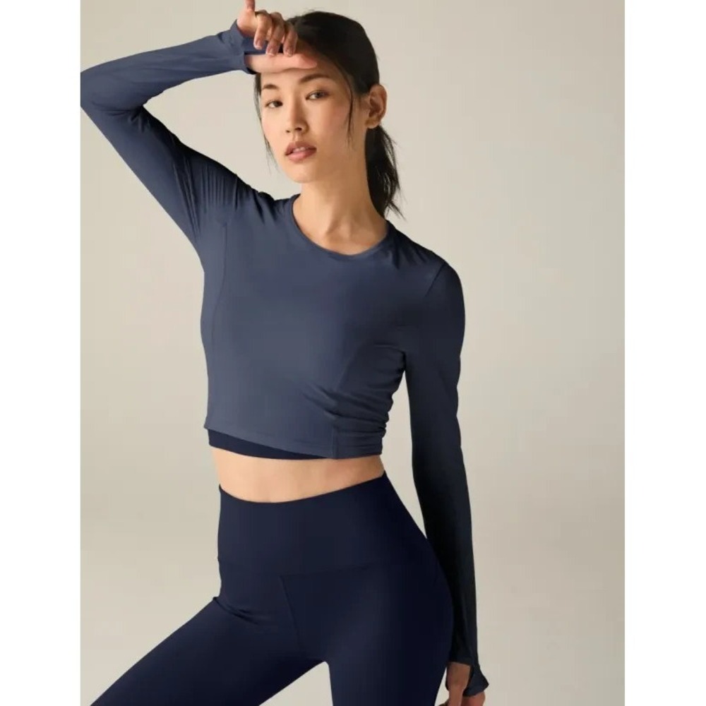 Beyond Yoga Lite Airshield Long Sleeve Cropped Top Medium Blue Moon WK7925